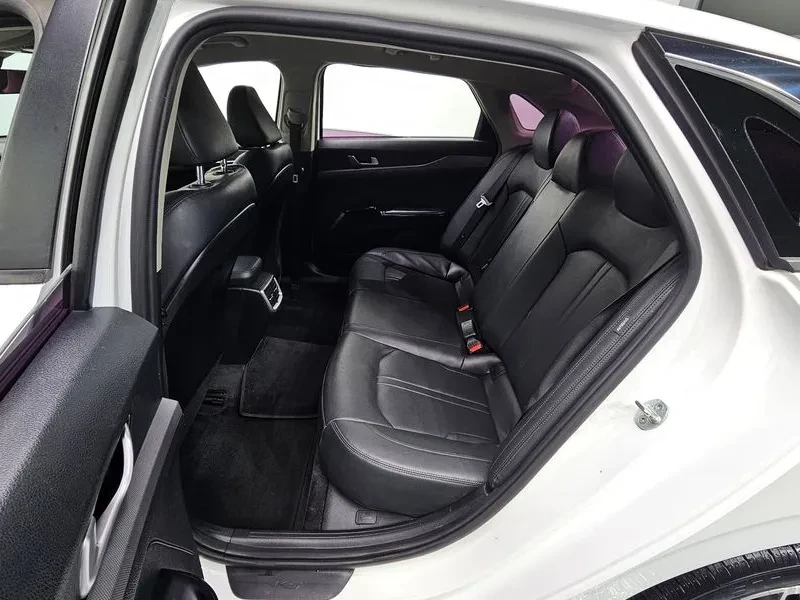 Kia K5 2.0, снимка 11 - Автомобили и джипове - 54263601