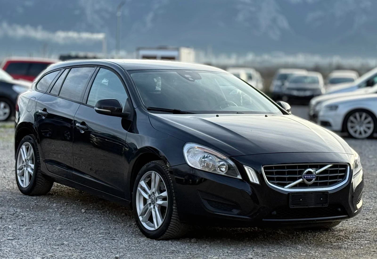 Volvo V60 2.4D5 163к.с * Климатроник* * Италия* , снимка 1