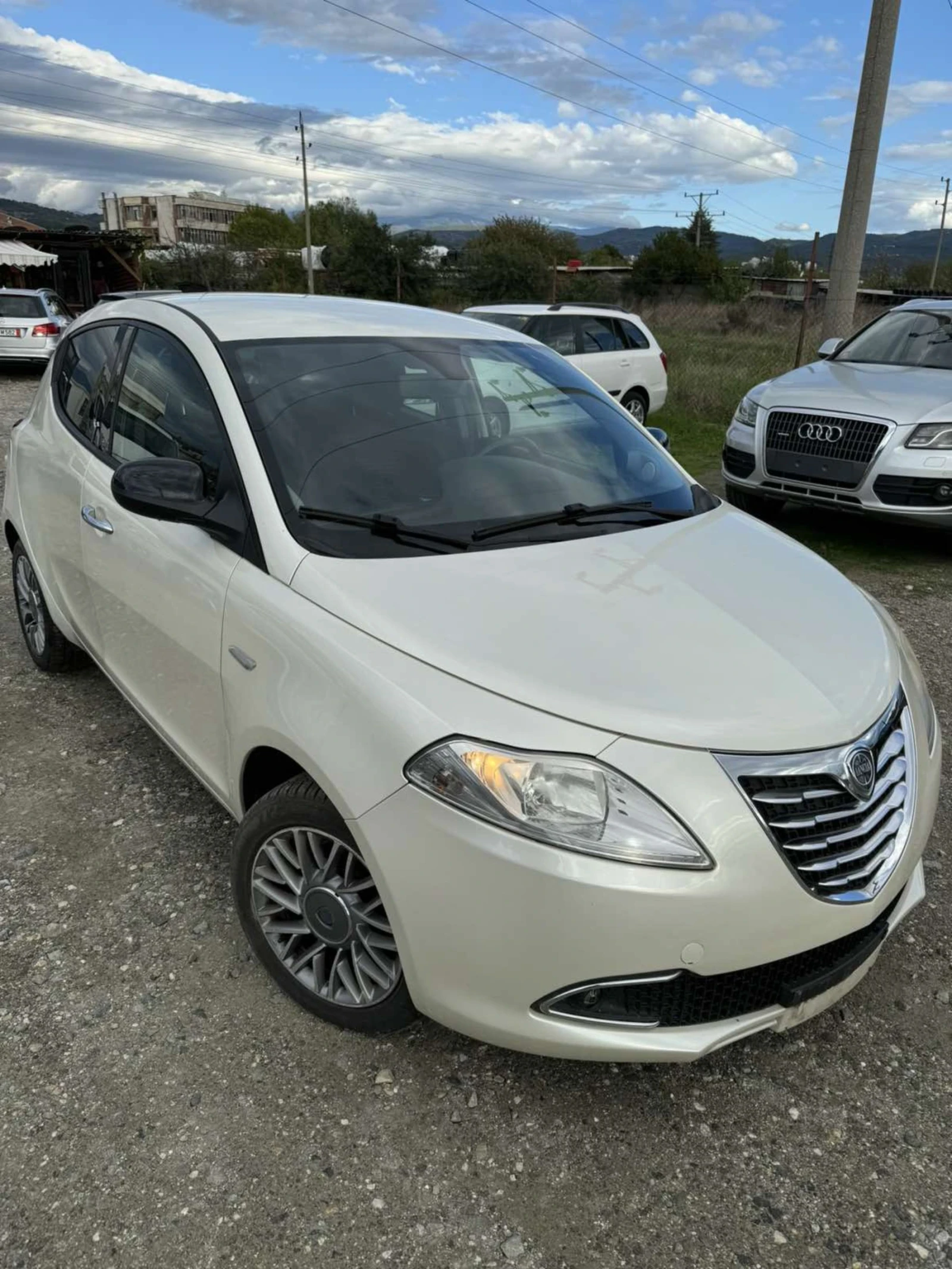 Lancia Ypsilon Automatic  - изображение 5