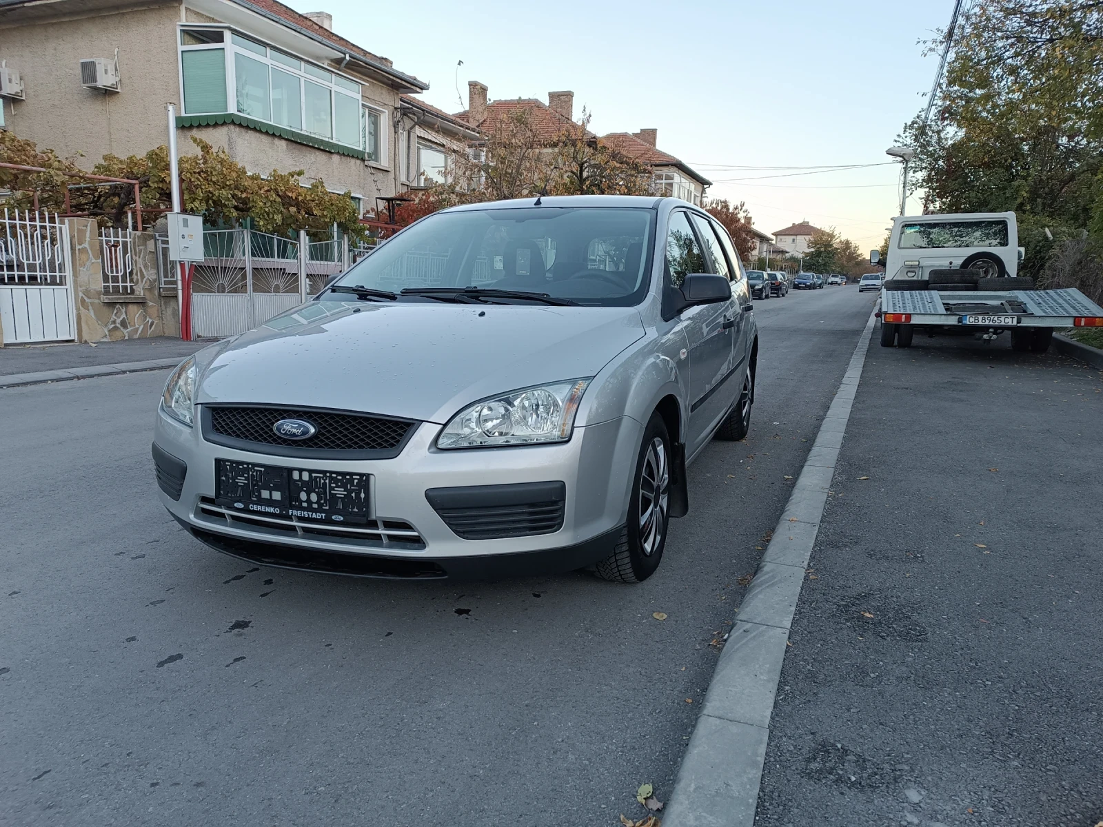 Ford Focus 1.6HDI90к.с.КЛИМА - изображение 3