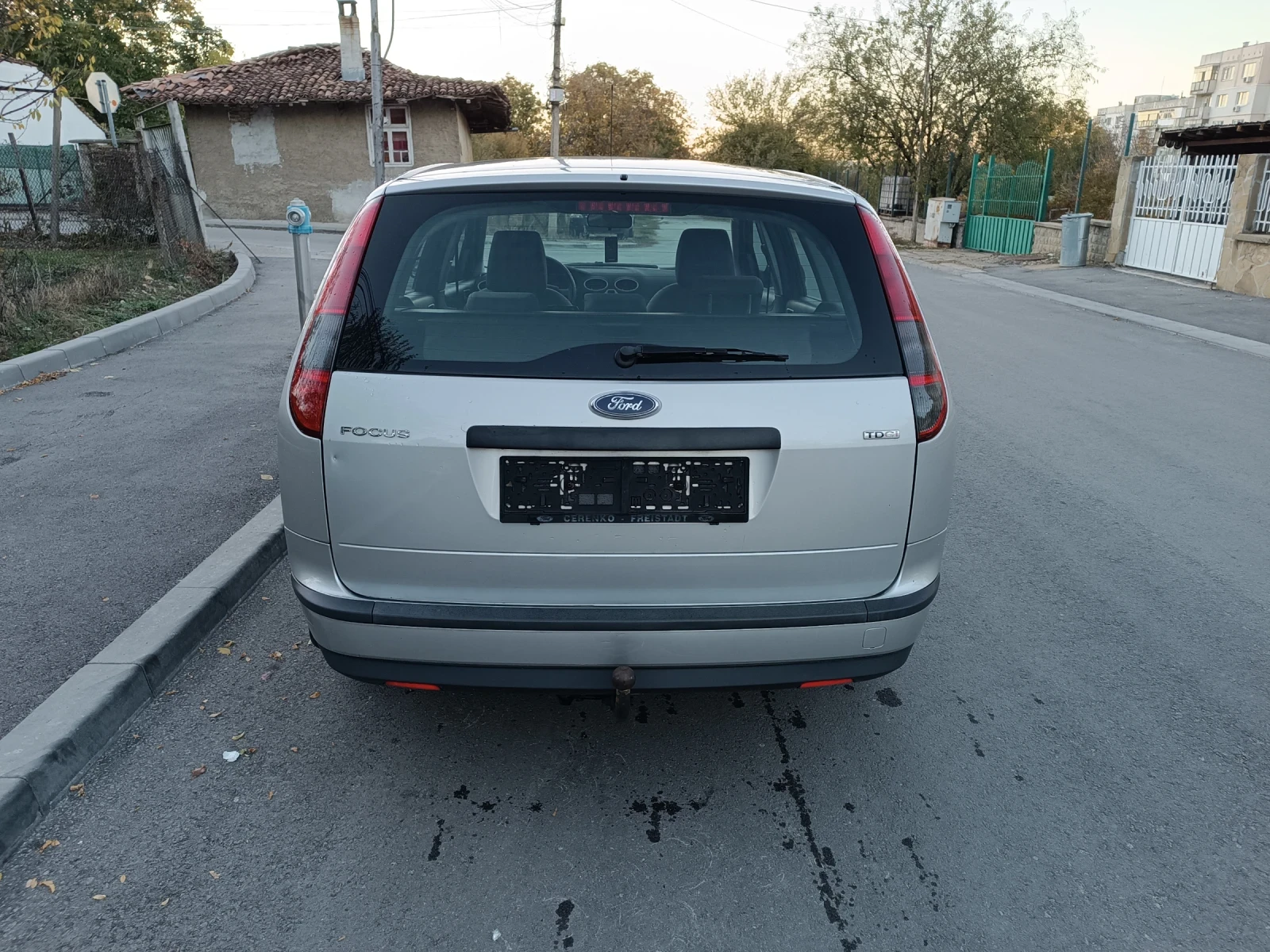 Ford Focus 1.6HDI90к.с.КЛИМА - изображение 6