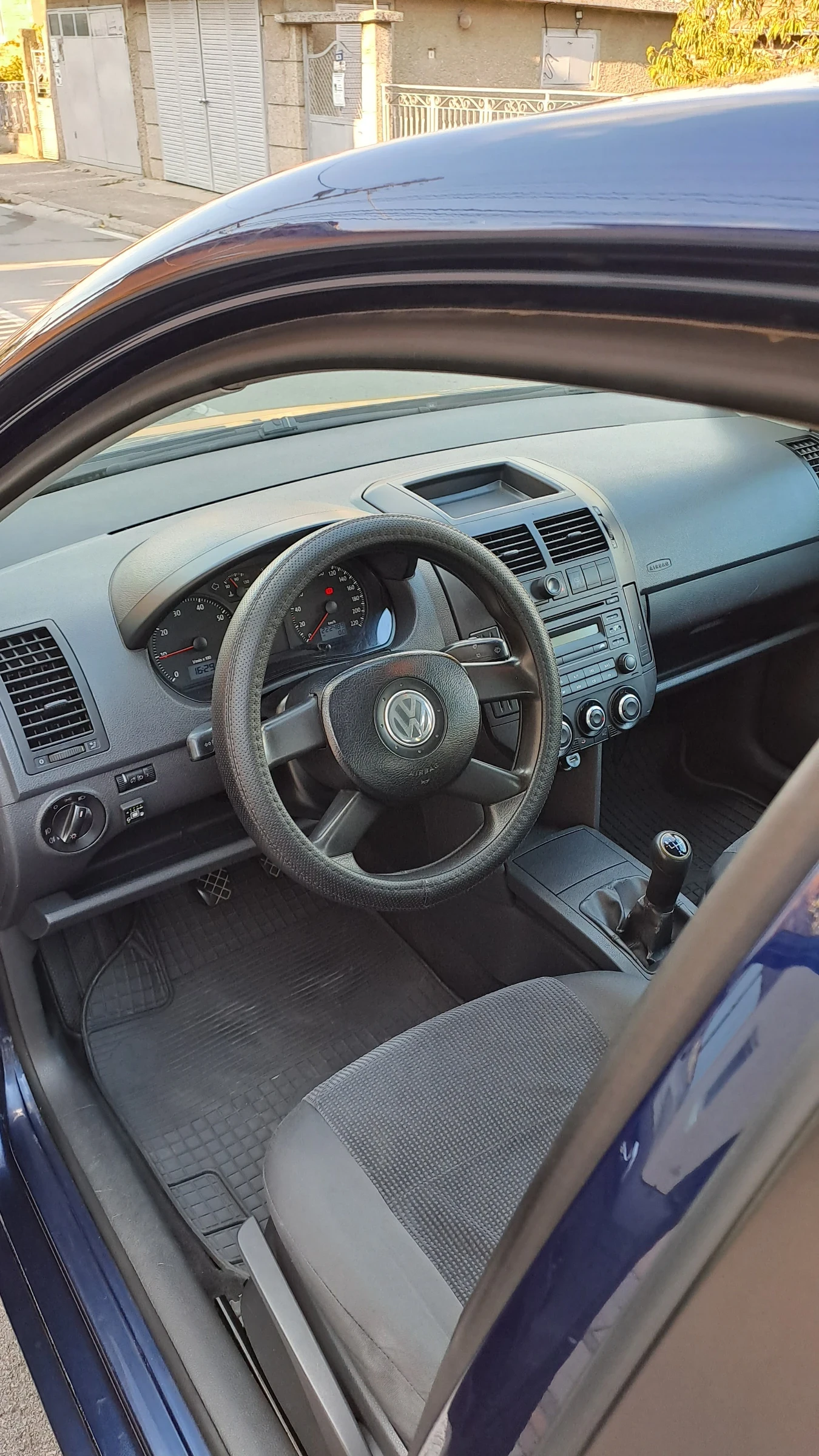 VW Polo 1.4 - изображение 5