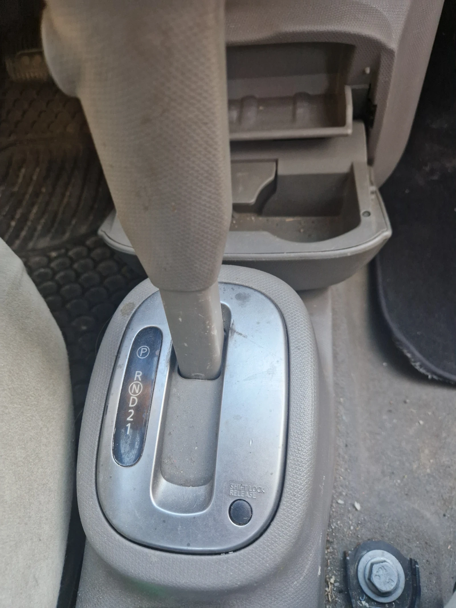Nissan Micra  - изображение 10