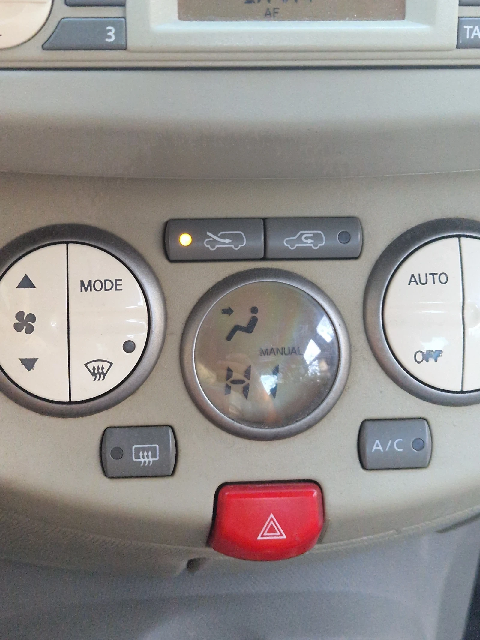 Nissan Micra  - изображение 5