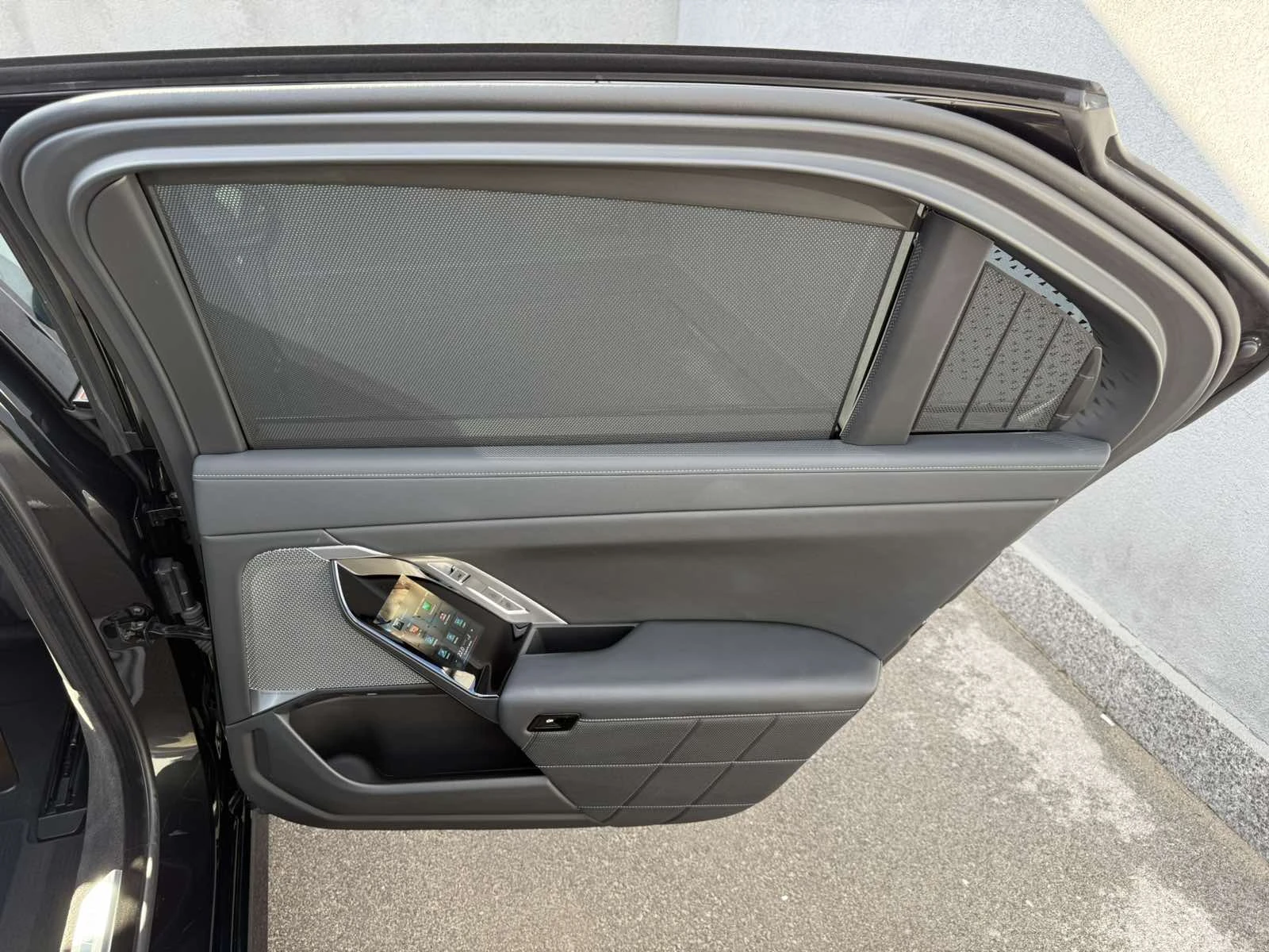 BMW i7 xDrive 60 | Mobile.bg   16