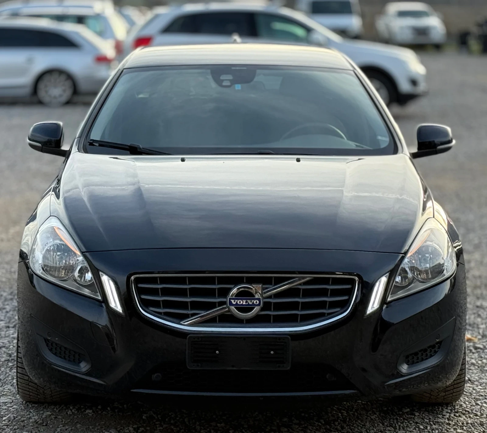 Volvo V60 2.4D5 163к.с * Климатроник* * Италия*  - изображение 2