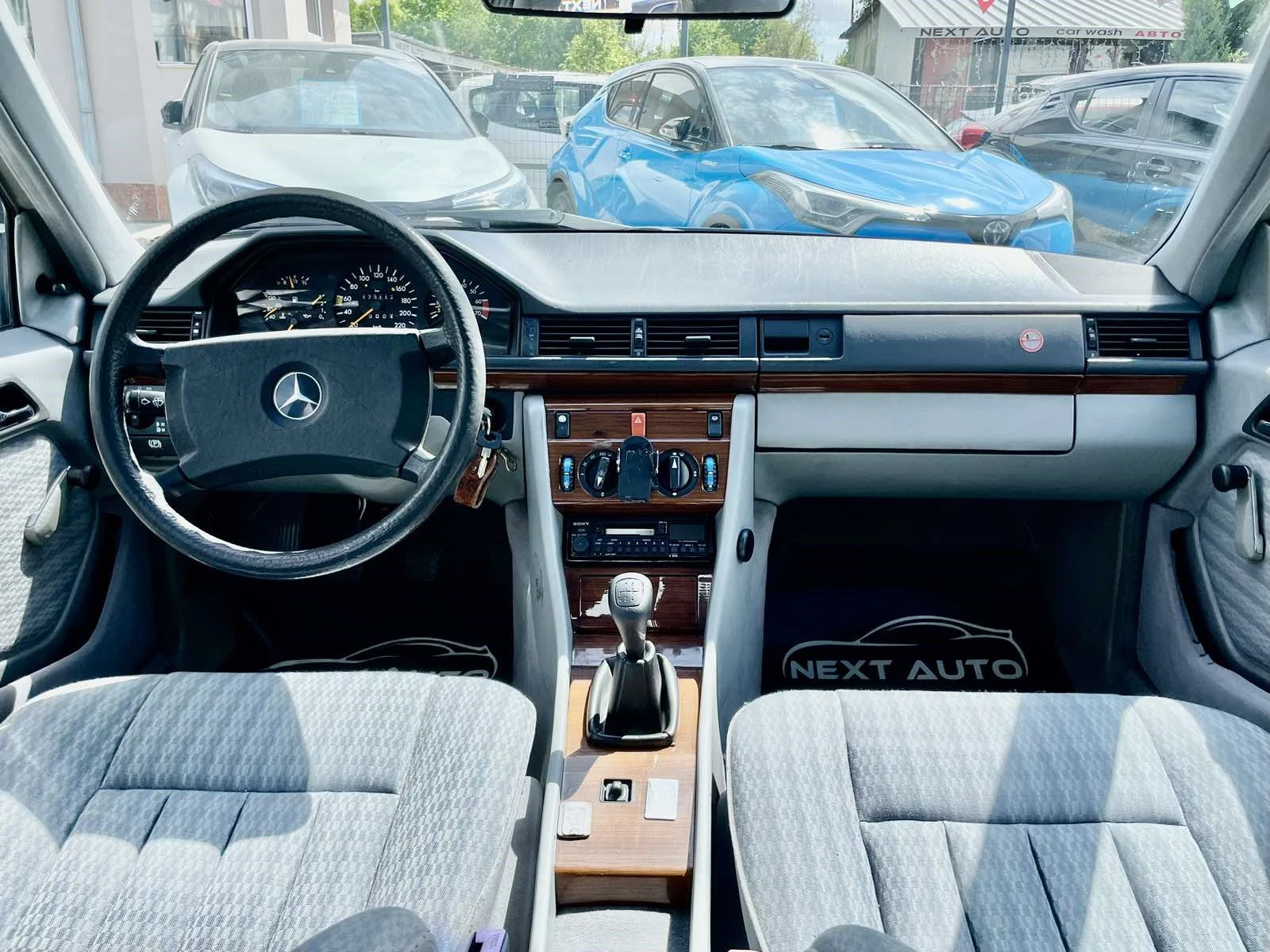 Mercedes-Benz 124  2.3i 132HP - изображение 10