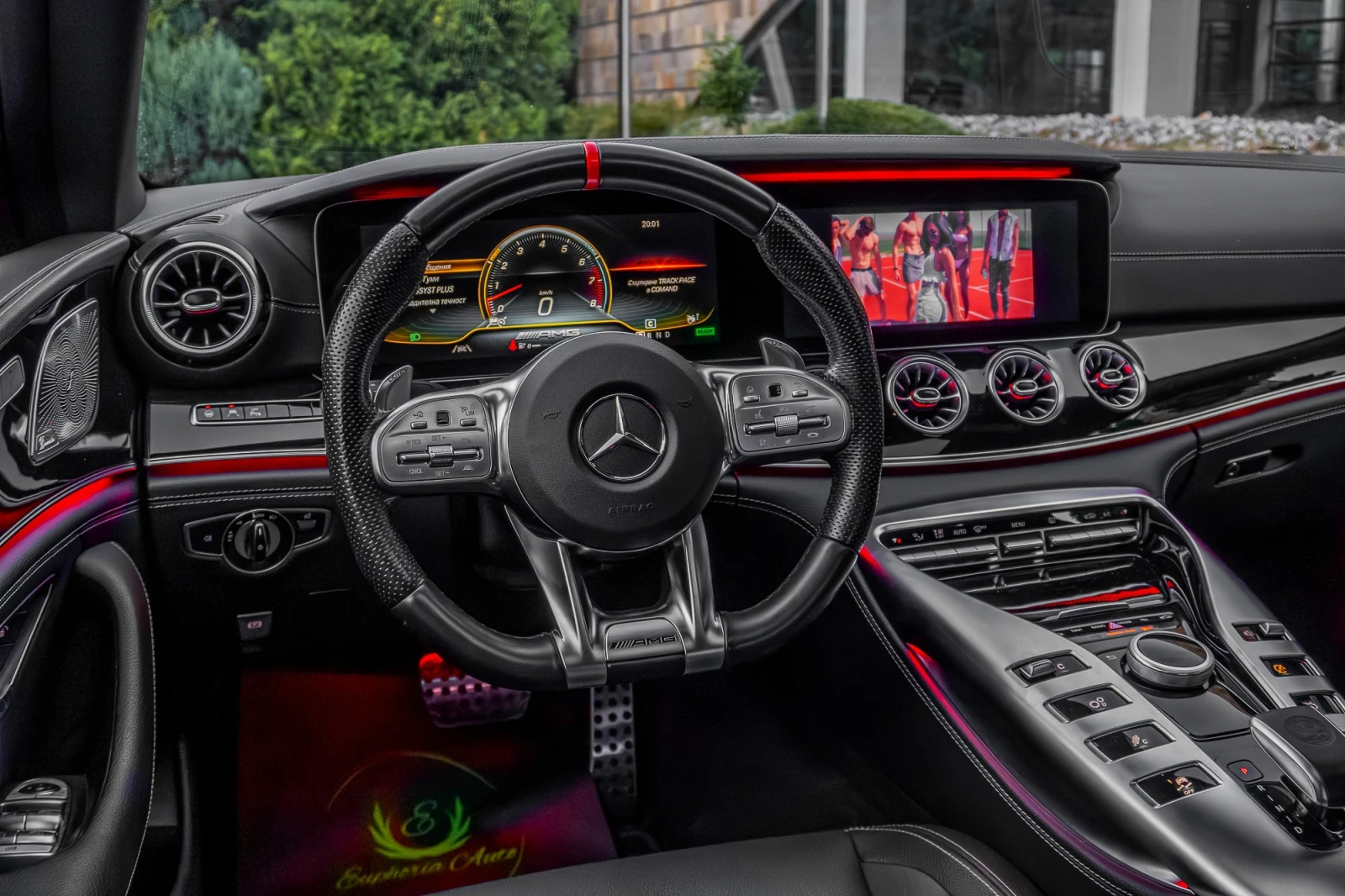 Mercedes-Benz AMG GT 6.3PACK* BI-TURBO* 4MATIC* 450HP* BRABUS* 3xTV, снимка 14 - Автомобили и джипове - 53773519