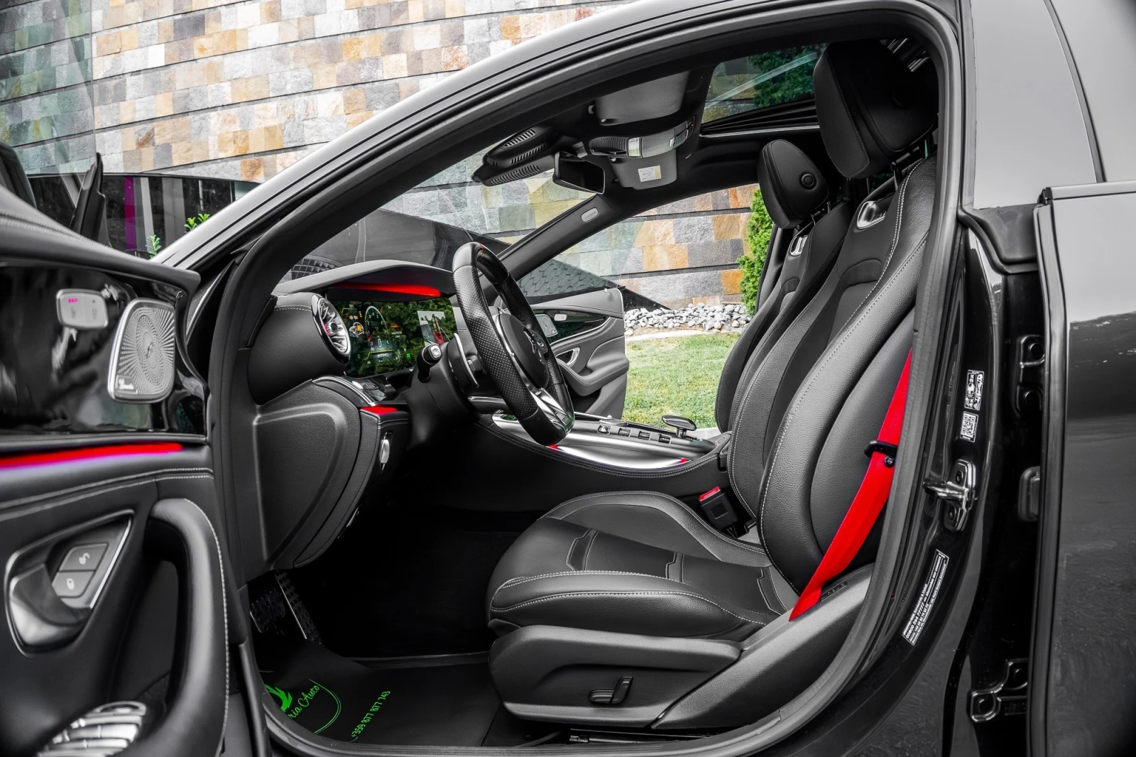 Mercedes-Benz AMG GT 6.3PACK* BI-TURBO* 4MATIC* 450HP* BRABUS* 3xTV, снимка 9 - Автомобили и джипове - 53773519