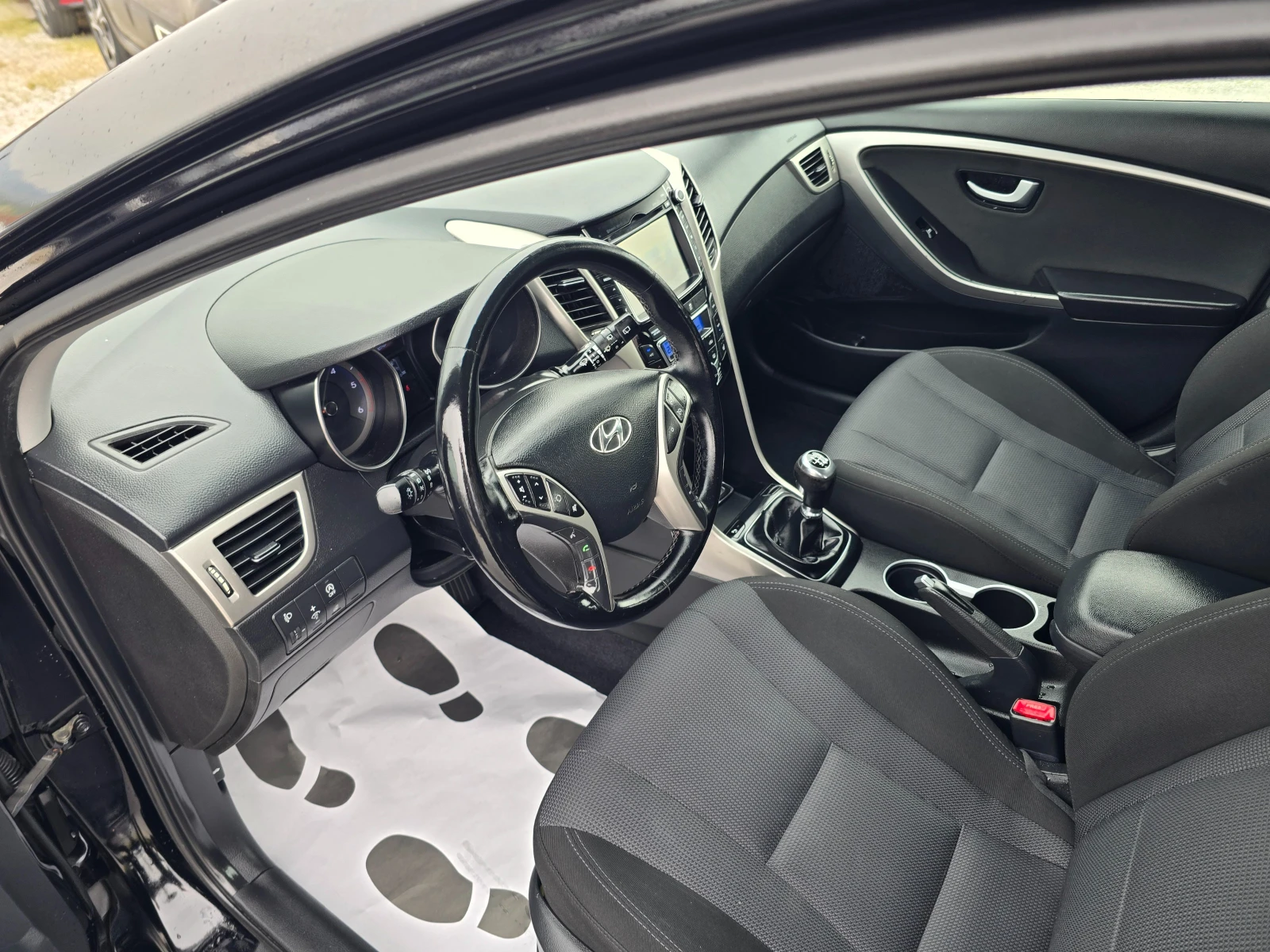 Hyundai I30 1.6-CRDI-FACE-LED-NAVI-EURO6W | Mobile.bg � ����������� 9
