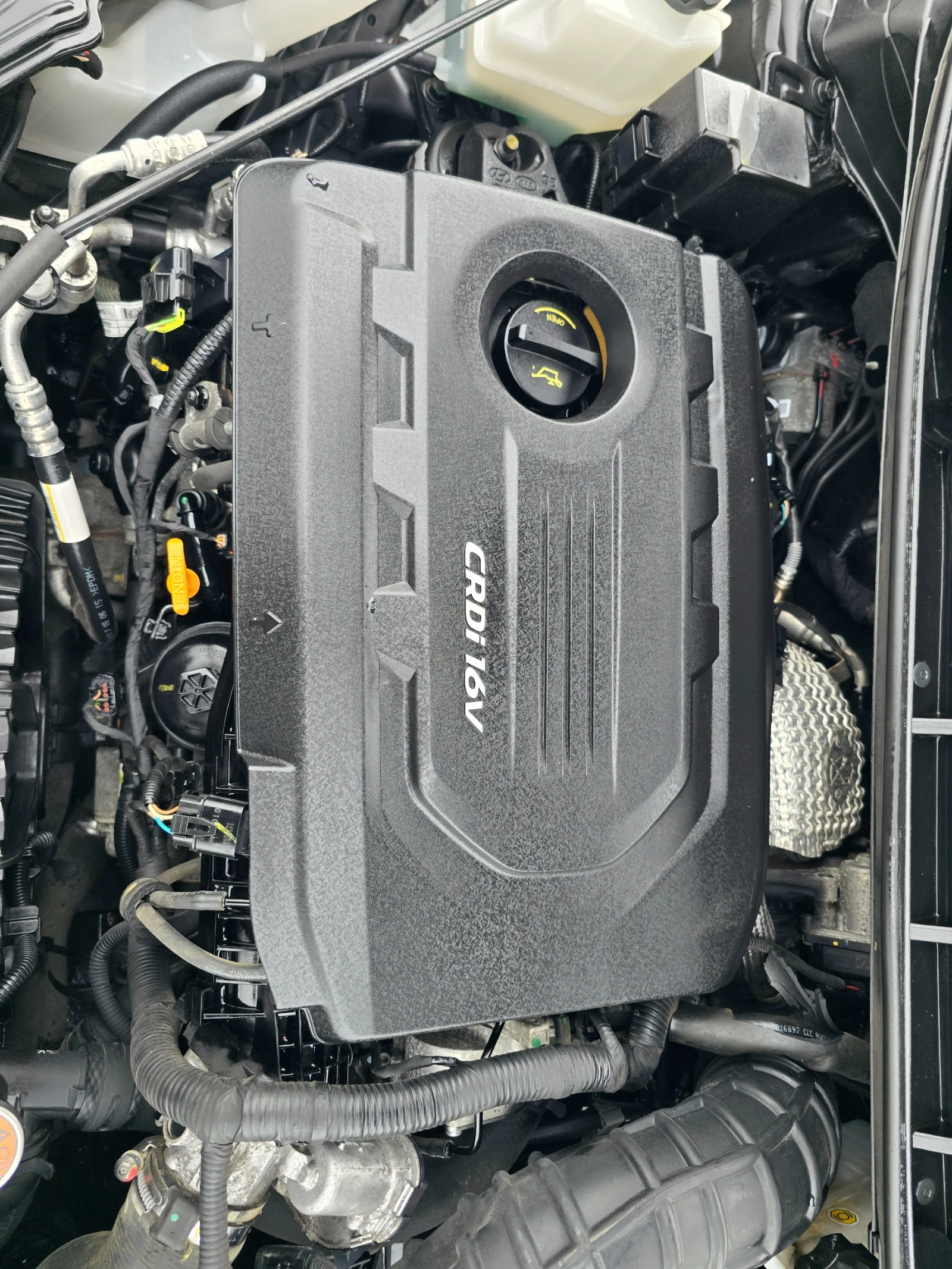 Hyundai I30 1.6-CRDI-FACE-LED-NAVI-EURO6W | Mobile.bg � ����������� 12