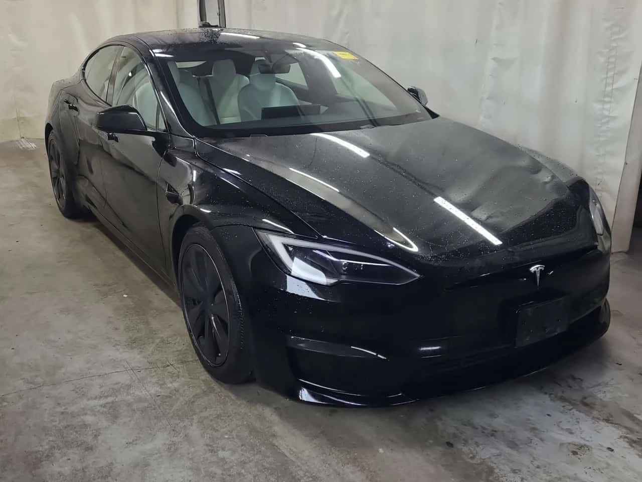 Tesla Model S AWD| ОБДУХВАНЕ| ПАМЕТ| ПАНО| 2 КЛЮЧА| , снимка 2 - Автомобили и джипове - 54424285