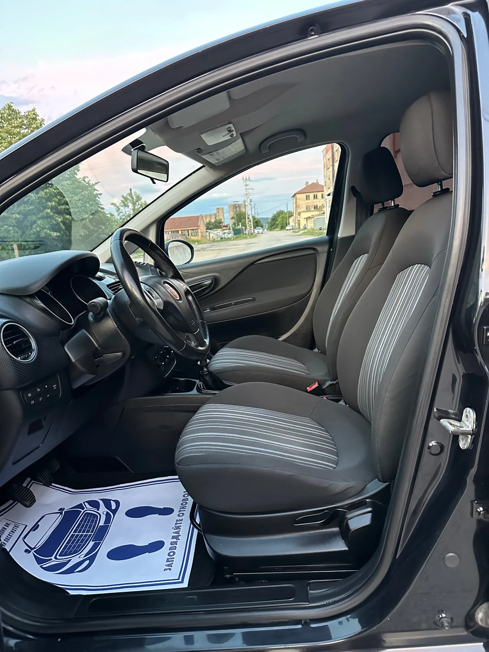Fiat Punto 1.2i / EVO, снимка 8 - Автомобили и джипове - 54896207