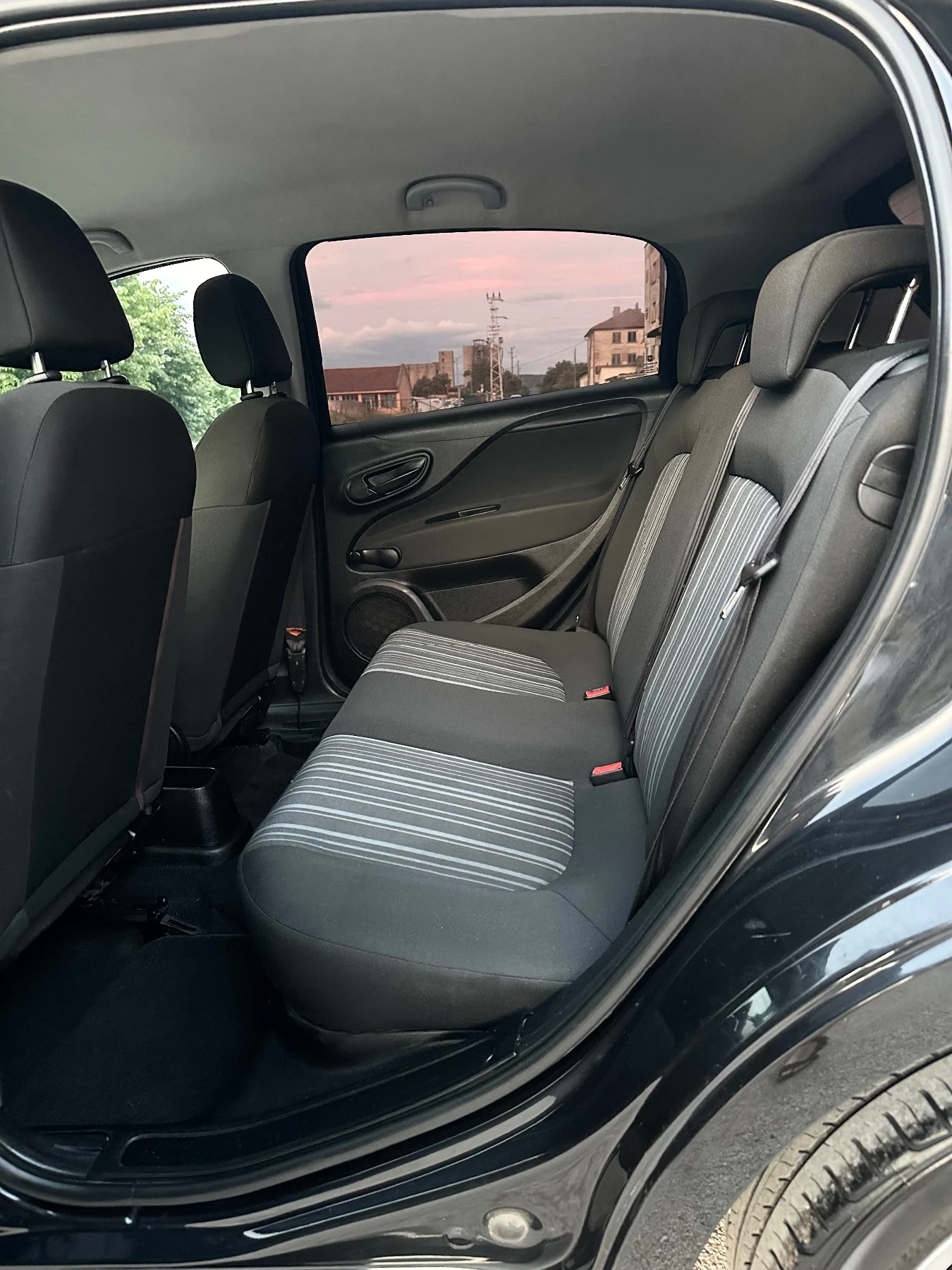 Fiat Punto 1.2i / EVO, снимка 9 - Автомобили и джипове - 54896207