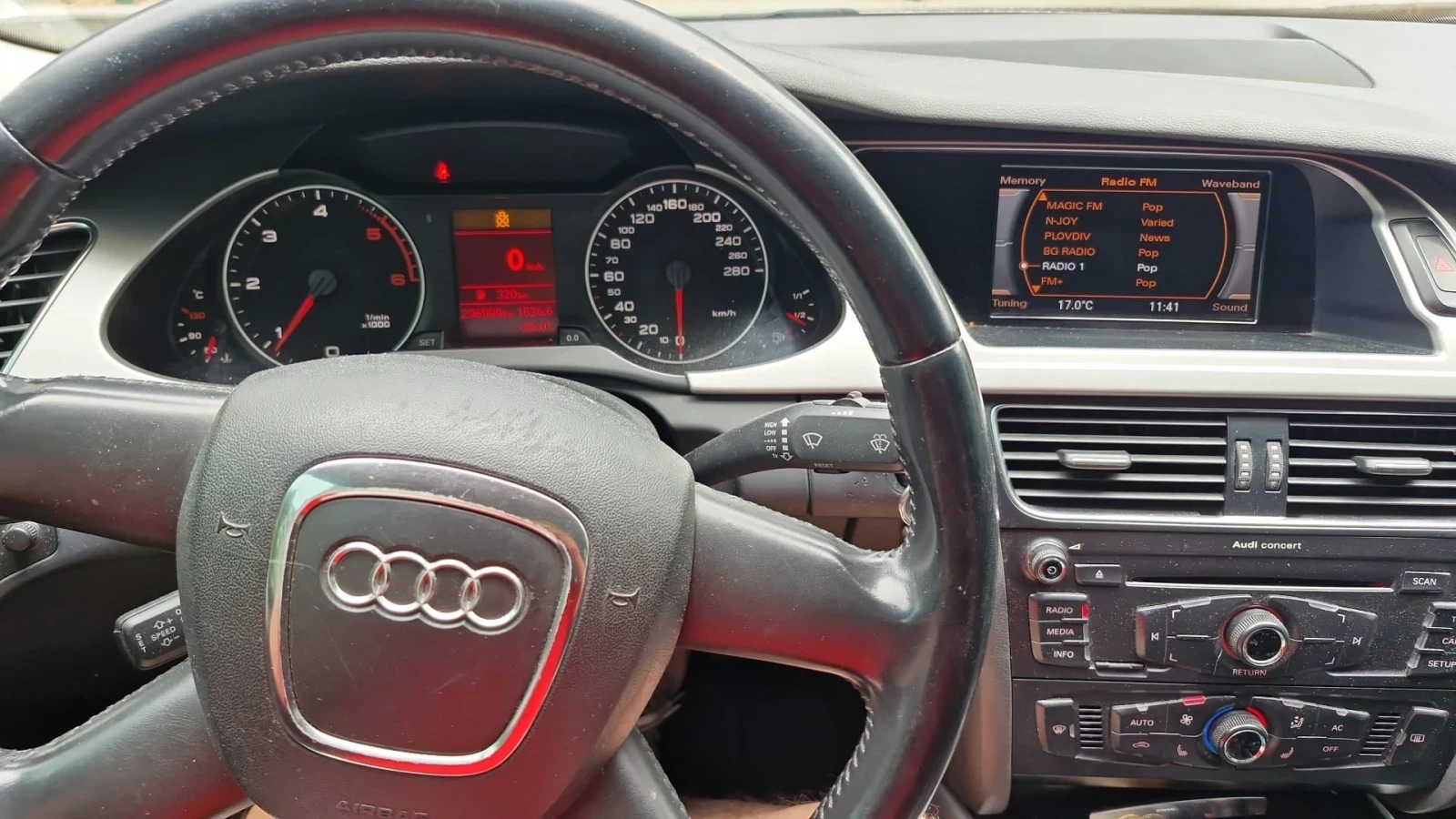 Audi A4 2.0Дизел Автоматик, снимка 3 - Автомобили и джипове - 55035997