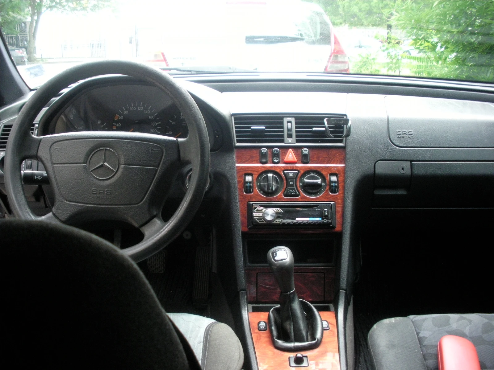 Mercedes-Benz C 250, снимка 8 - Автомобили и джипове - 55121031