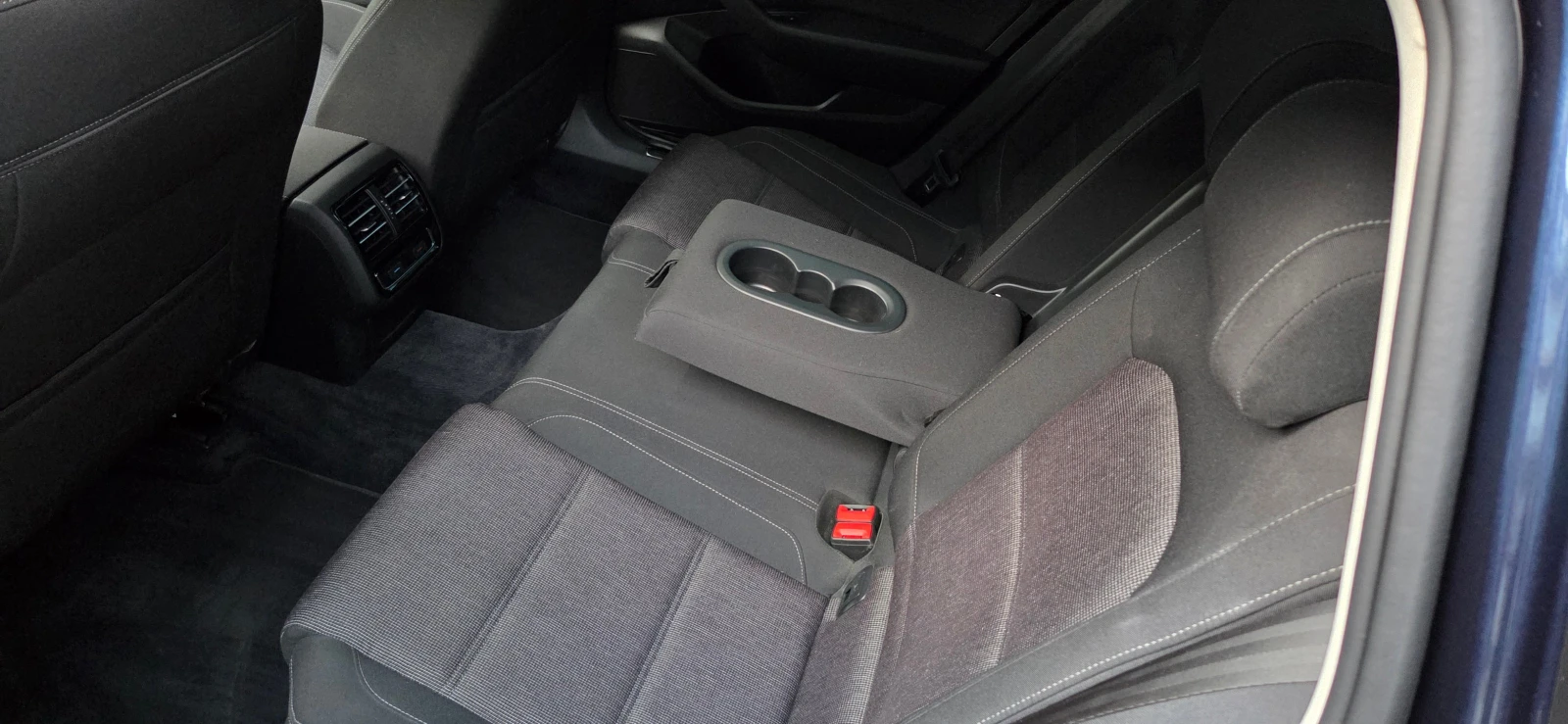 VW Passat, снимка 11 - Автомобили и джипове - 55244943