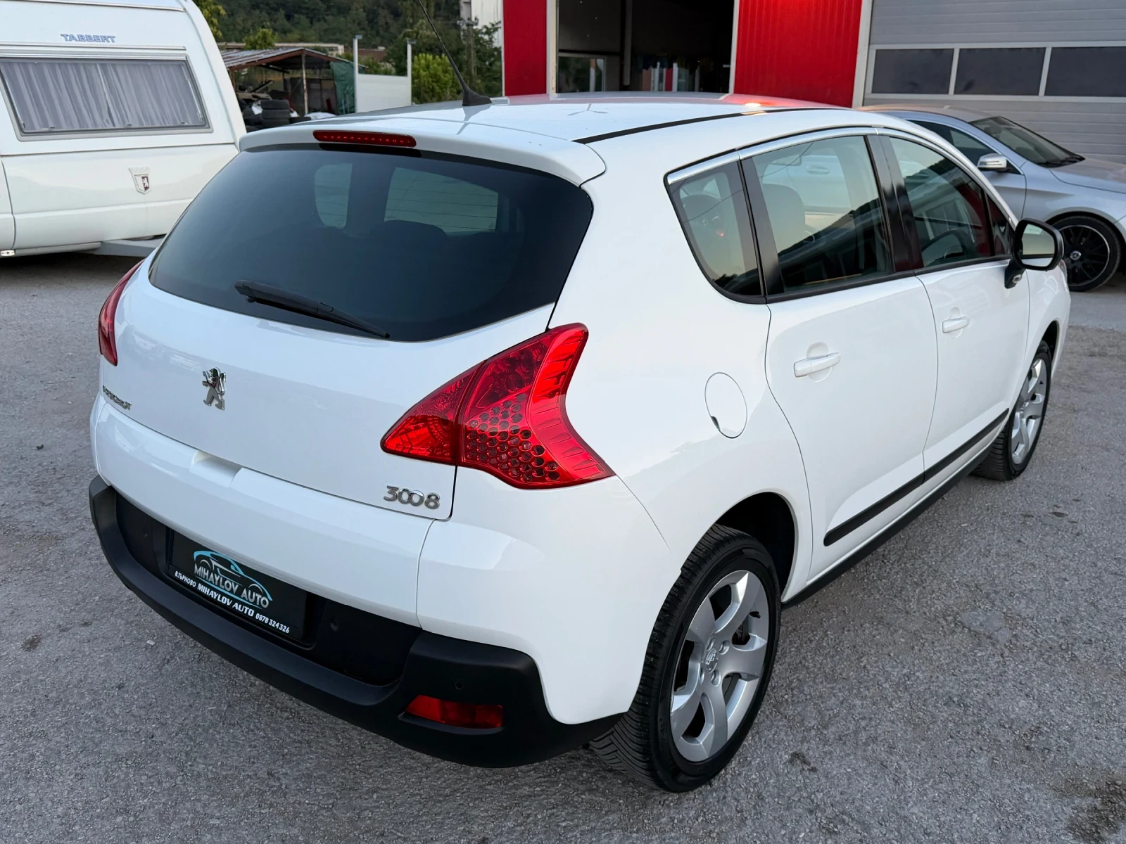 Peugeot 3008 1.6HDI ПАРКТРОНИК/ЛЕТИ ДЖ./KLIMATR, снимка 3 - Автомобили и джипове - 55265924