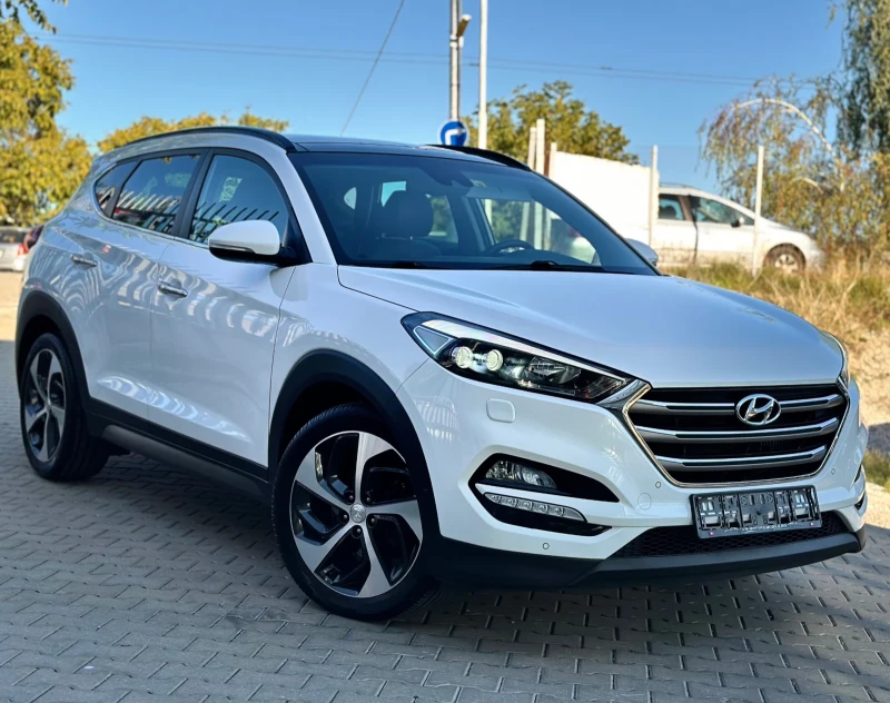 Hyundai Tucson 2.0CRDI* PREMIUM* 4X4* АВТОМАТИК* ПЪЛНА СЕРВИЗНА , снимка 3 - Автомобили и джипове - 46970252