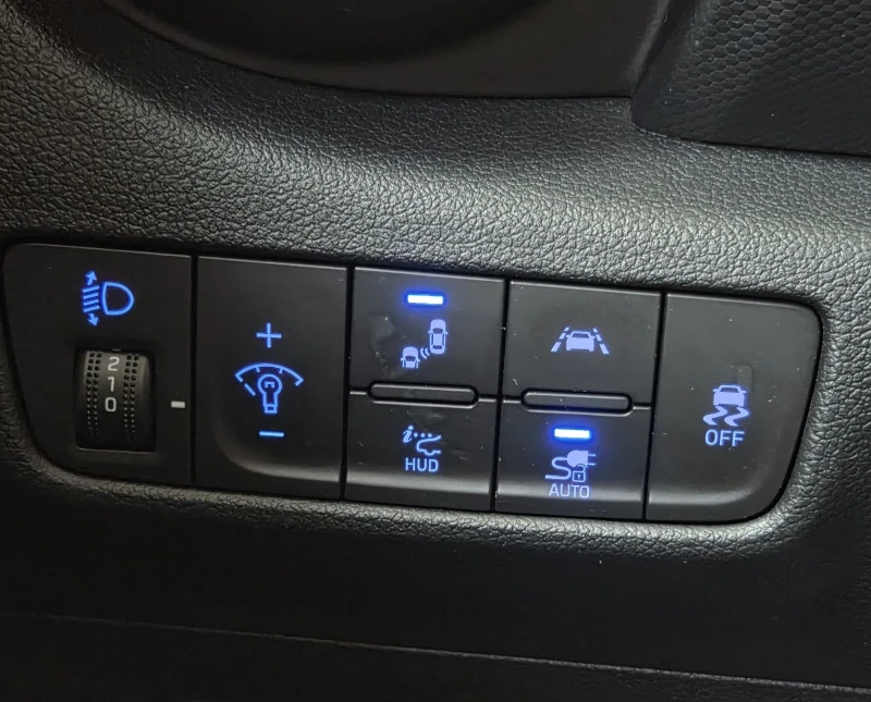 Hyundai Kona 64KWh/10.2020/Blue Link/SOH100%, снимка 16 - Автомобили и джипове - 52748606