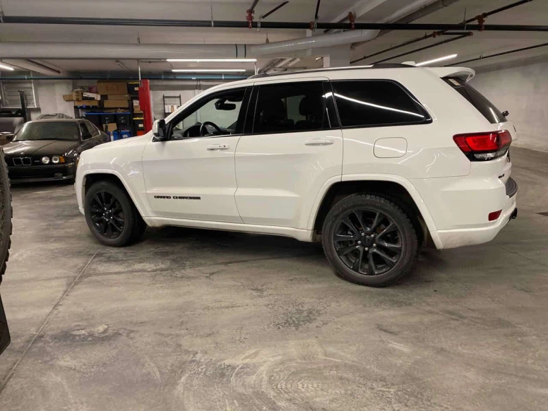 Jeep Grand cherokee * Altitude * CARFAX * ШИБИДАХ* ПОДГРЕВ* , снимка 2 - Автомобили и джипове - 53559025