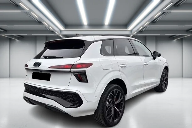 Audi Q3 e-hybrid = S-line = Tech Pro Гаранция, снимка 3 - Автомобили и джипове - 54372689