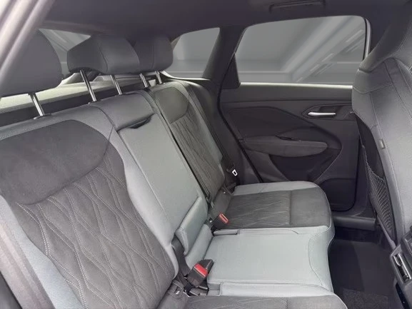 Audi Q3 e-hybrid = S-line = Tech Pro Гаранция, снимка 12 - Автомобили и джипове - 54372689