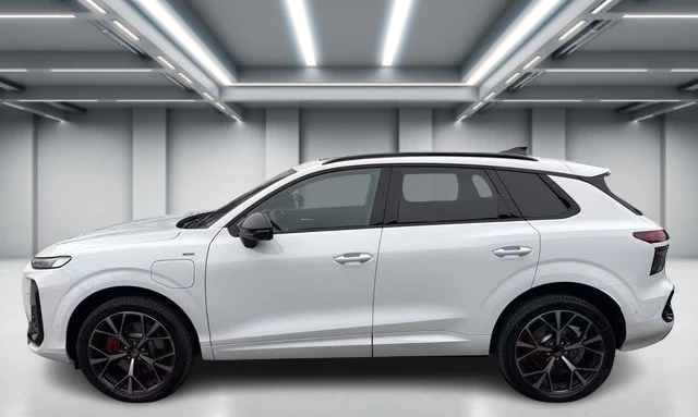 Audi Q3 e-hybrid = S-line = Tech Pro Гаранция, снимка 4 - Автомобили и джипове - 54372689