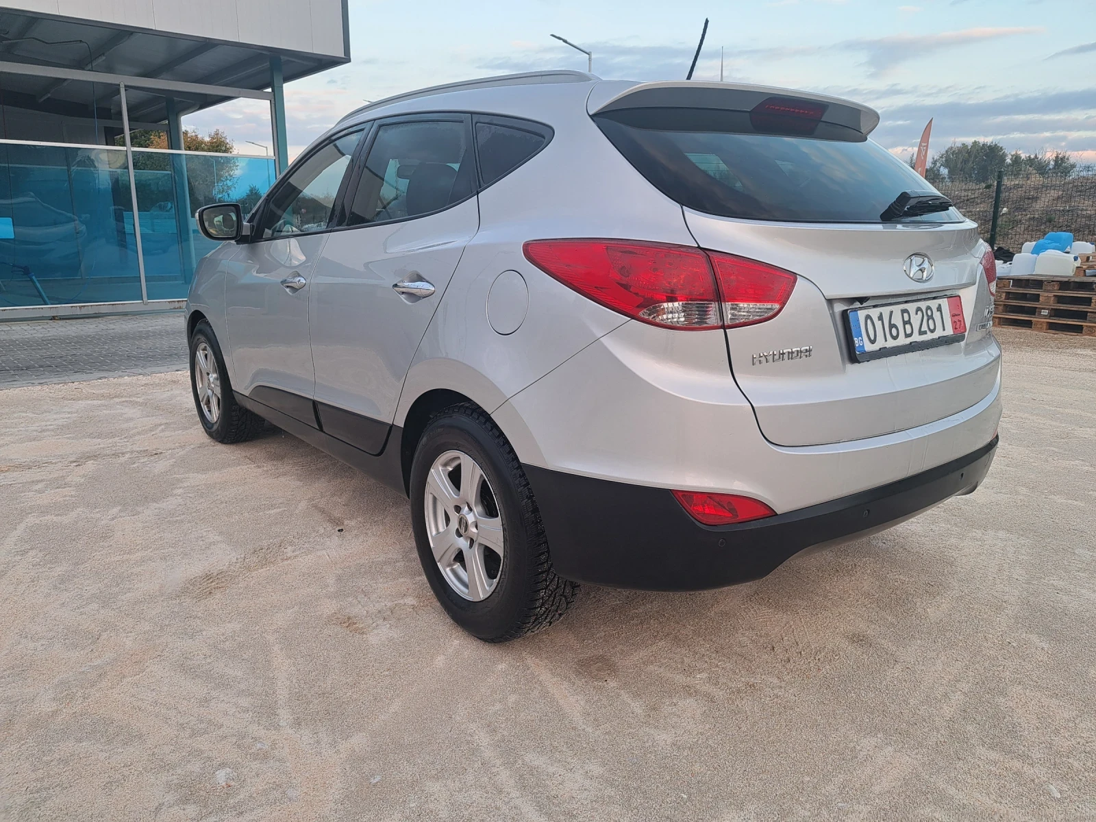 Hyundai IX35 2.0/4х4/всички екстри - изображение 6