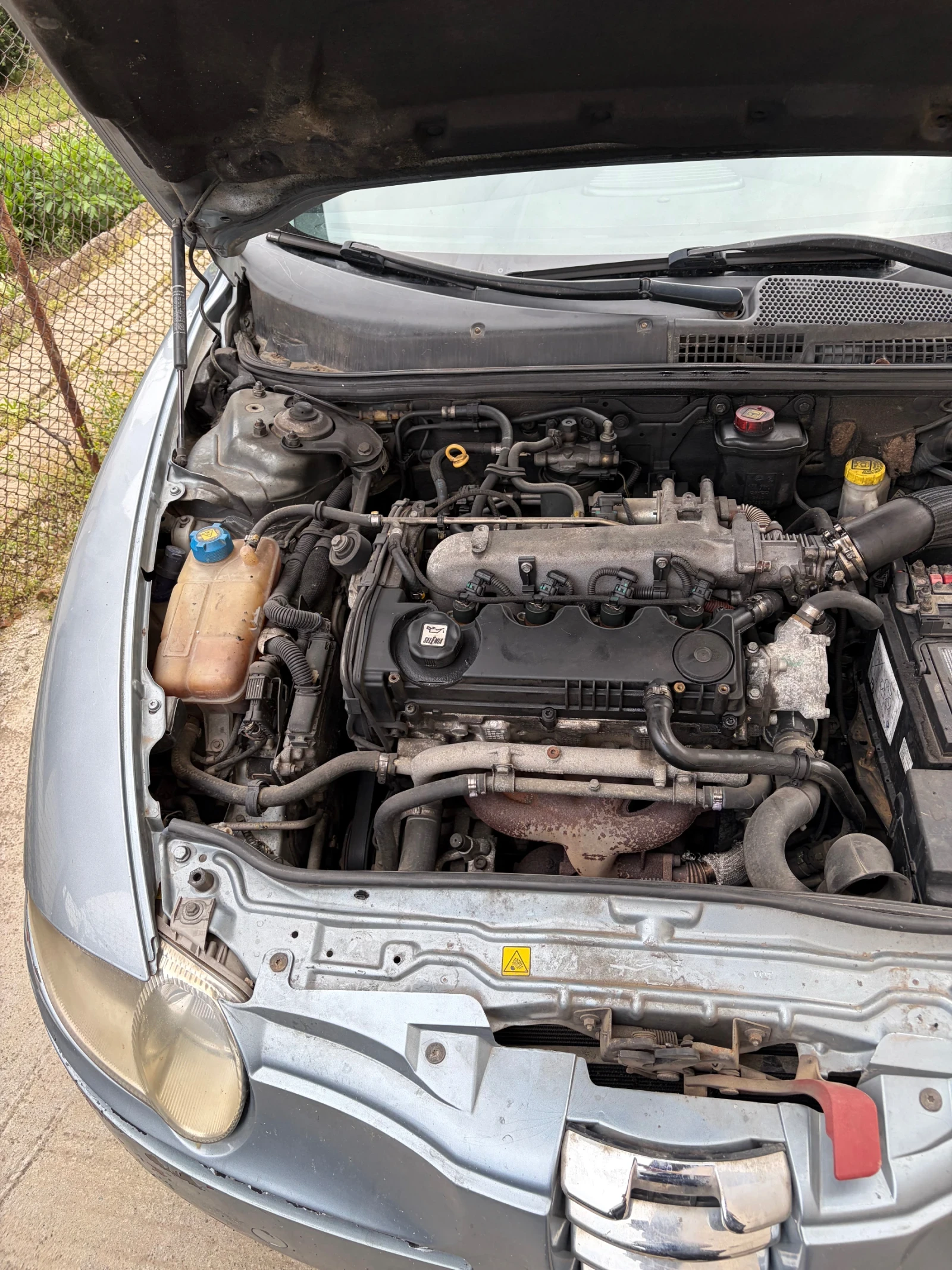 Alfa Romeo 147 1.9 jtd всичко платено стегната, снимка 6 - Автомобили и джипове - 53560750