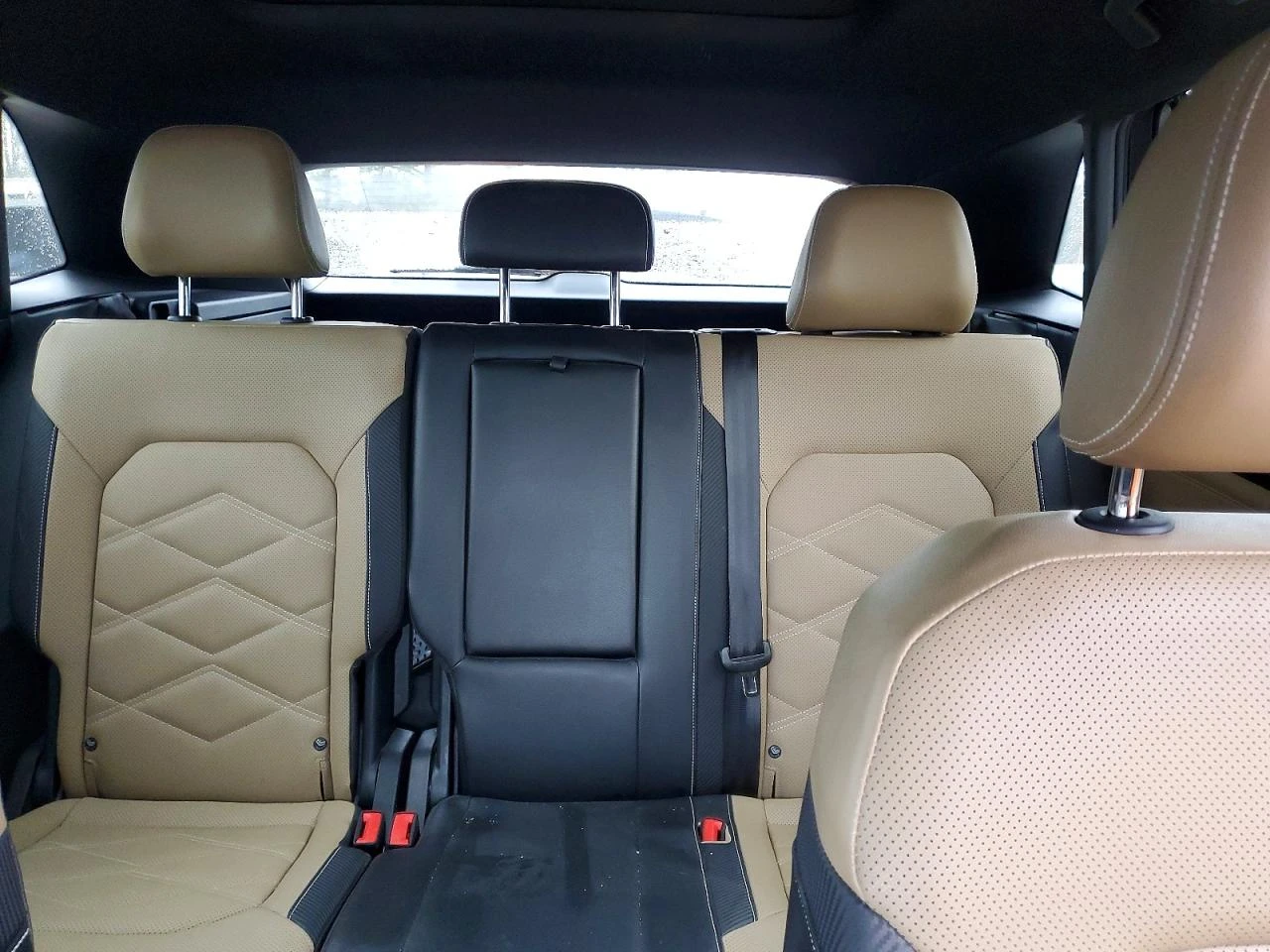 VW Atlas CROSS SPORT SE, снимка 12 - Автомобили и джипове - 53859170