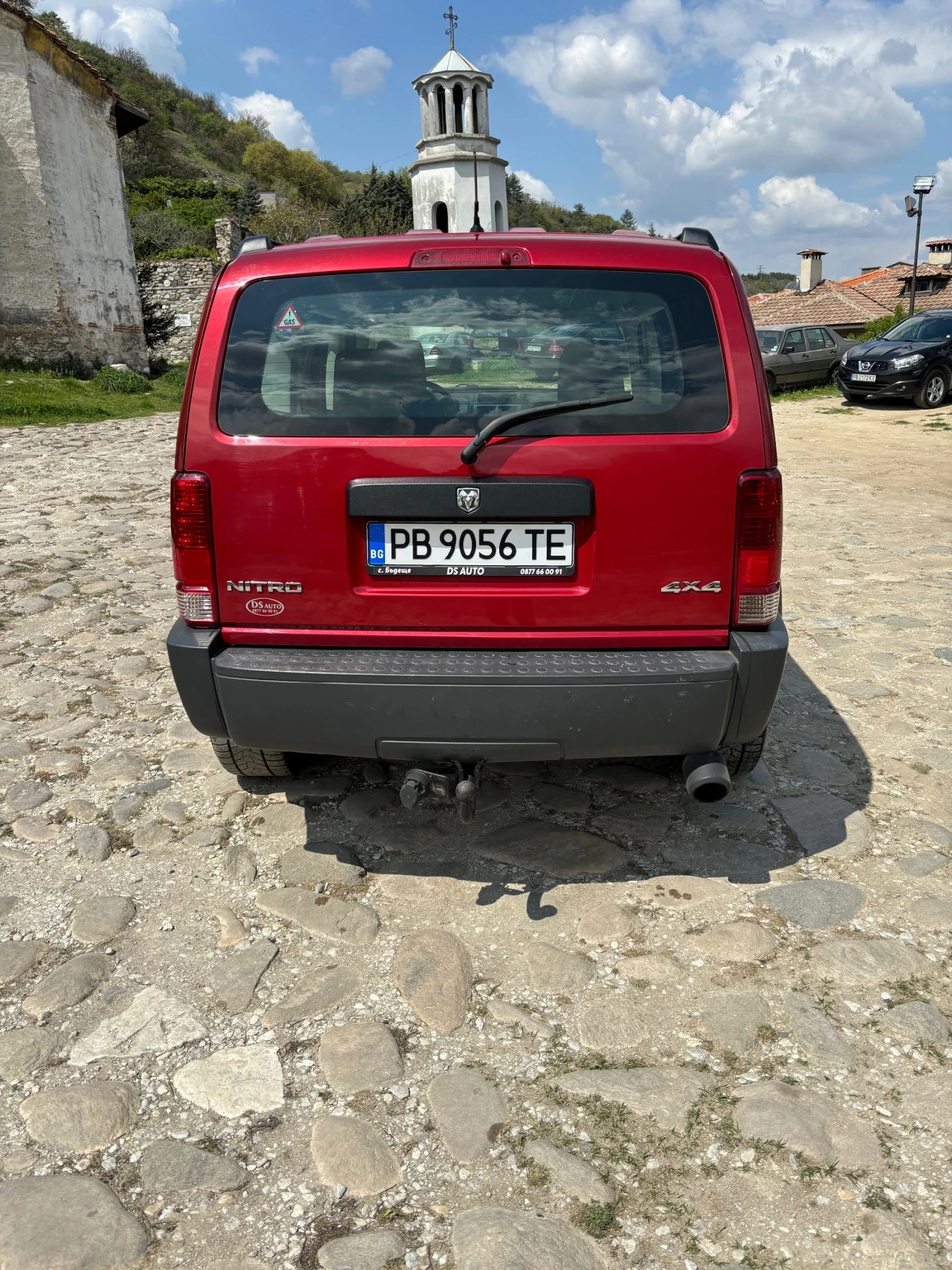 Dodge Nitro, снимка 4 - Автомобили и джипове - 54242032