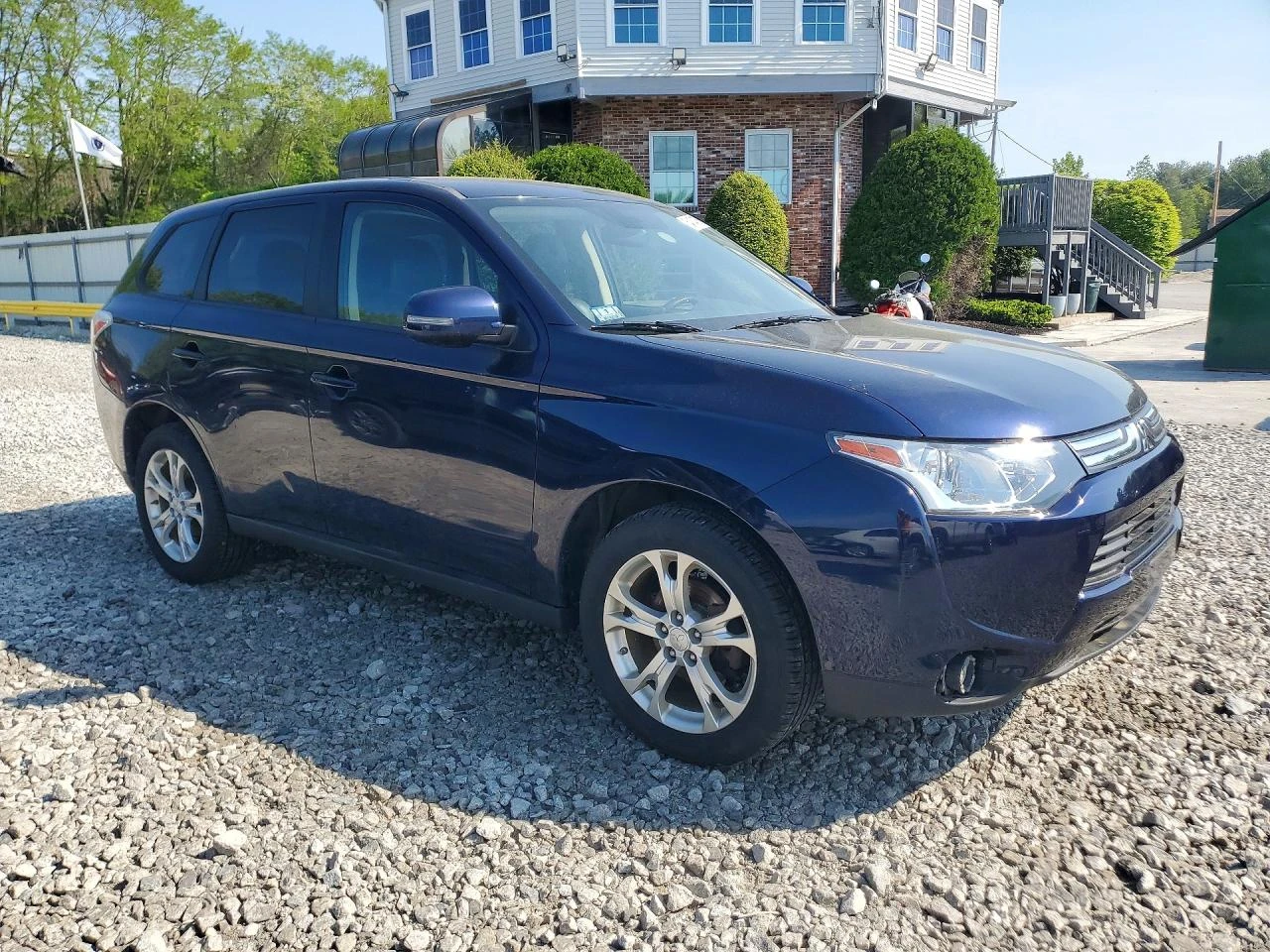Mitsubishi Outlander SE, снимка 2 - Автомобили и джипове - 54631297