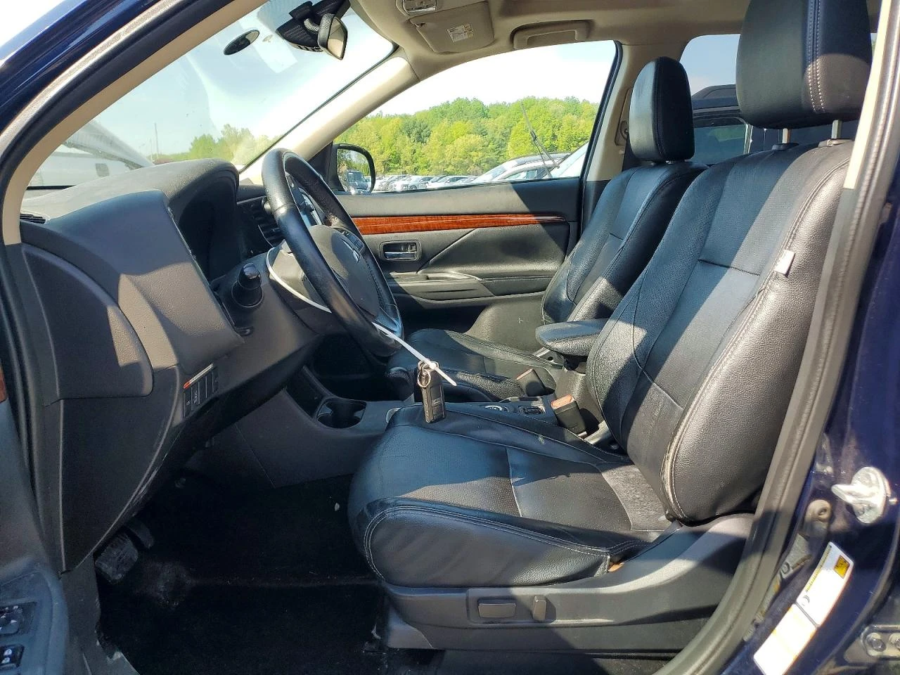 Mitsubishi Outlander SE, снимка 7 - Автомобили и джипове - 54631297