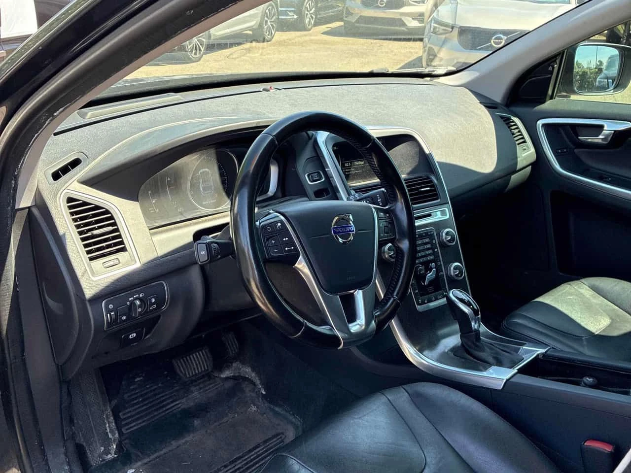 Volvo XC60 * T5 Special Edition Premier * CARFAX * ���� �� �� | Mobile.bg � ����������� 8