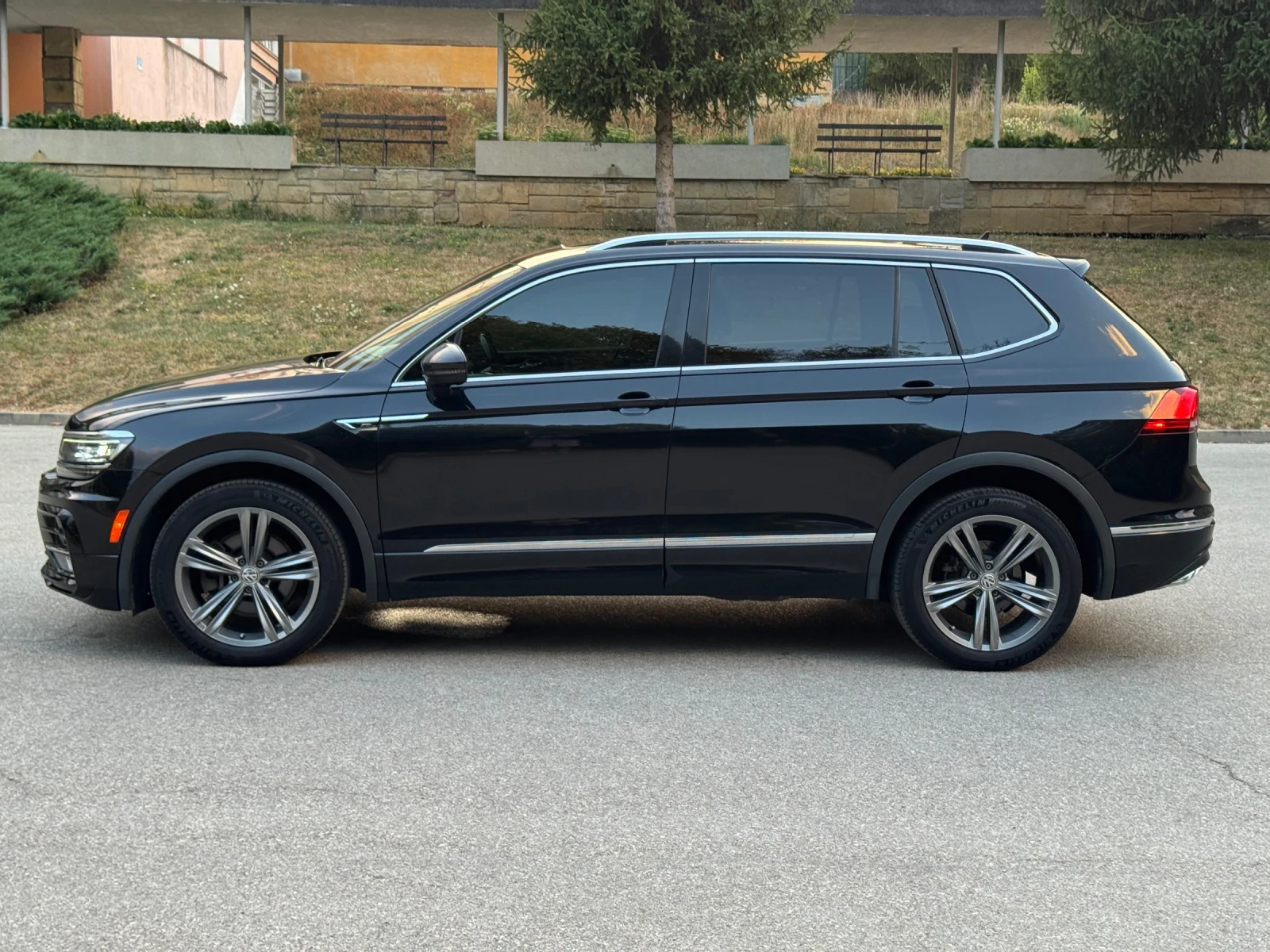 VW Tiguan All Space R-line 4 -motion , снимка 7 - Автомобили и джипове - 55781175