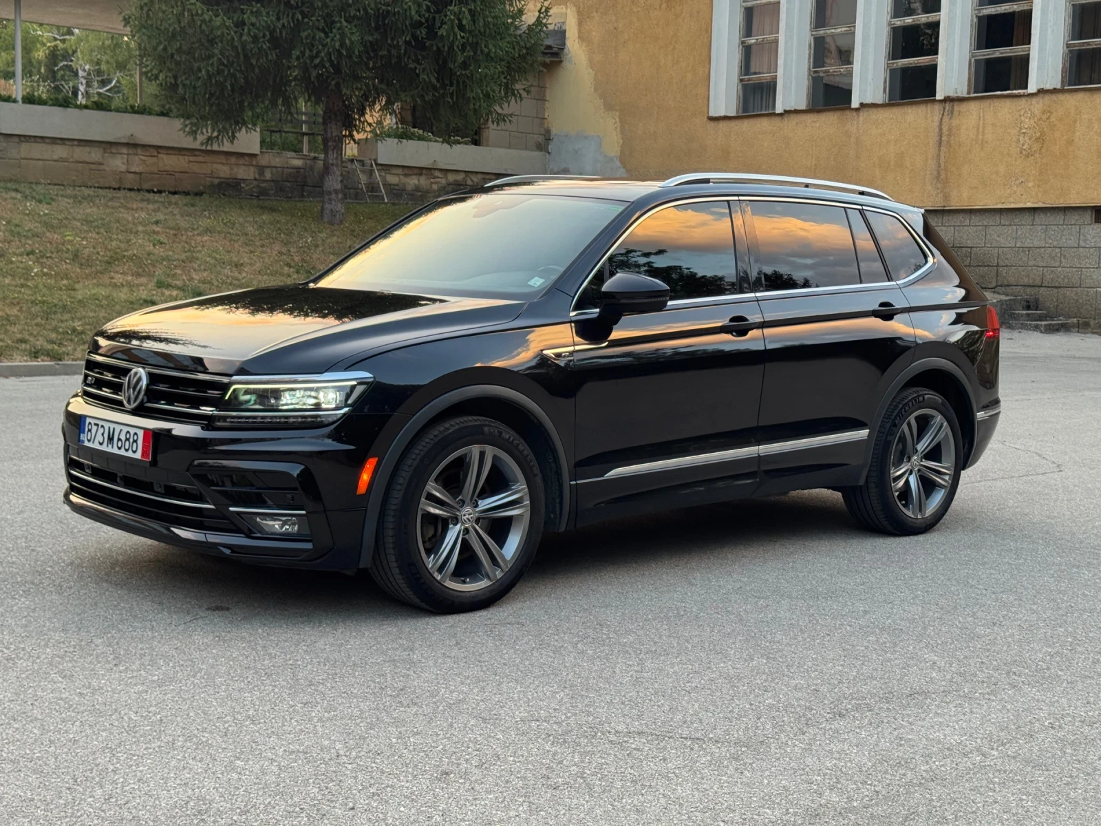 VW Tiguan All Space R-line 4 -motion , снимка 8 - Автомобили и джипове - 55781175