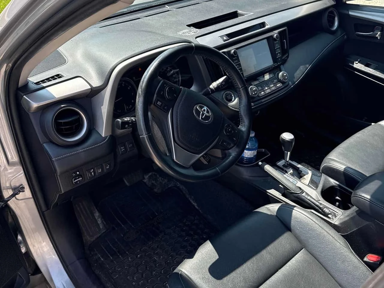 Toyota Rav4 * Limited * АВТОКРЕДИТ БЕЗ ПЪРВОНАЧАЛНА ВНОСКА* , снимка 5 - Автомобили и джипове - 55782670
