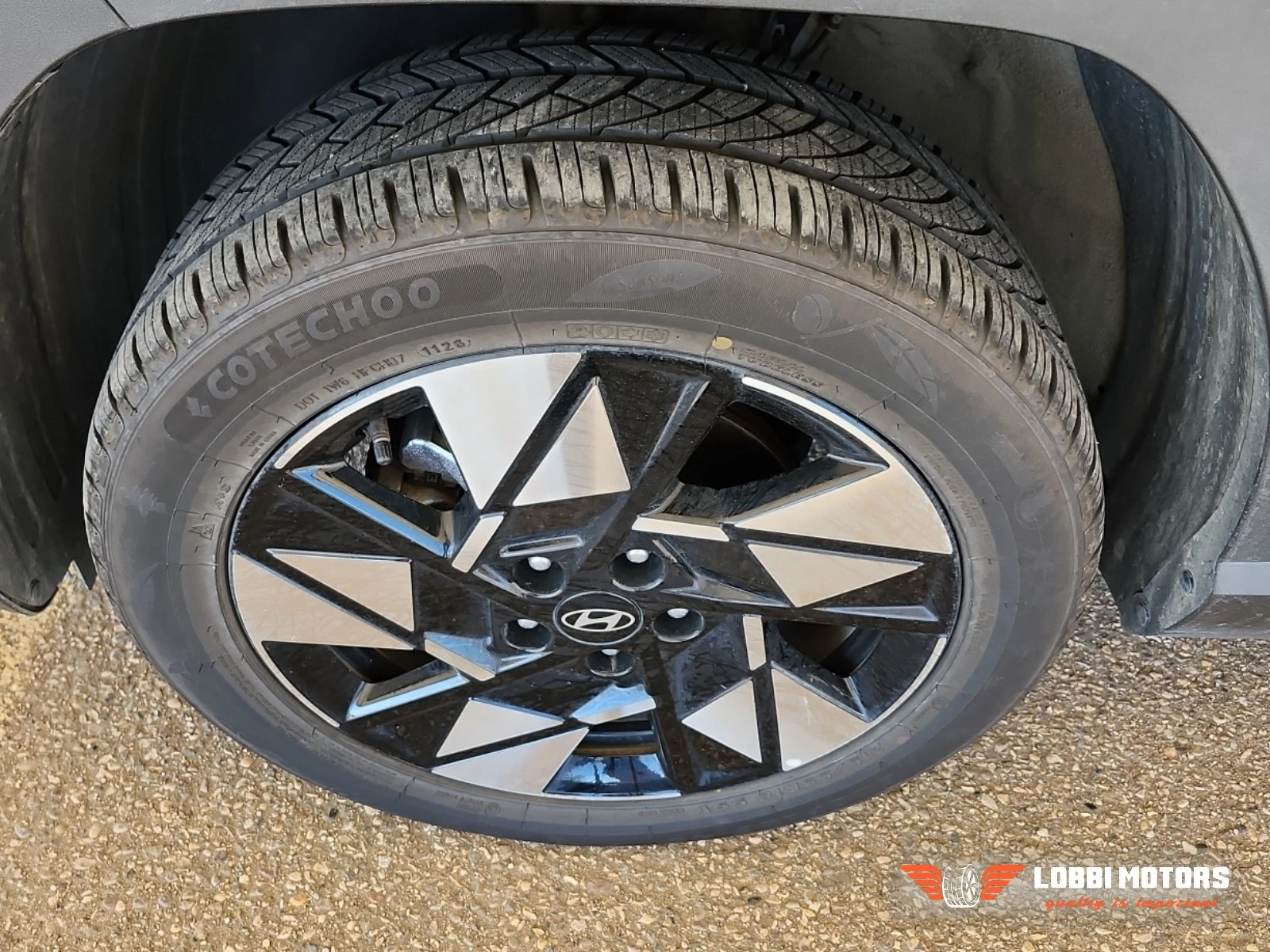 Hyundai Kona, снимка 6 - Автомобили и джипове - 56199325