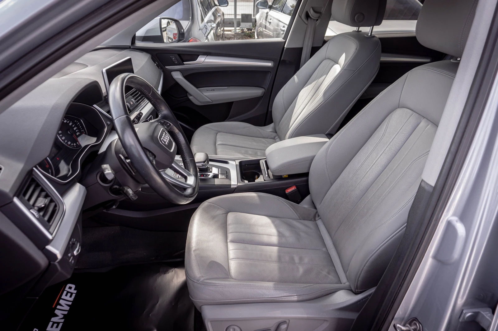 Audi Q5 2.0TFSI-252hp-QUATTRO-135, 434 KM!, снимка 8 - Автомобили и джипове - 56293950