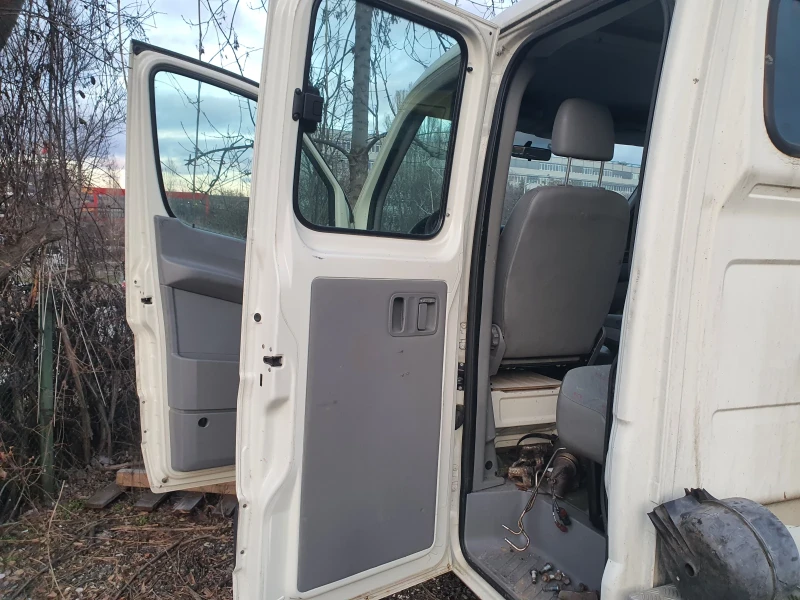 VW Crafter, снимка 7 - Бусове и автобуси - 53098956