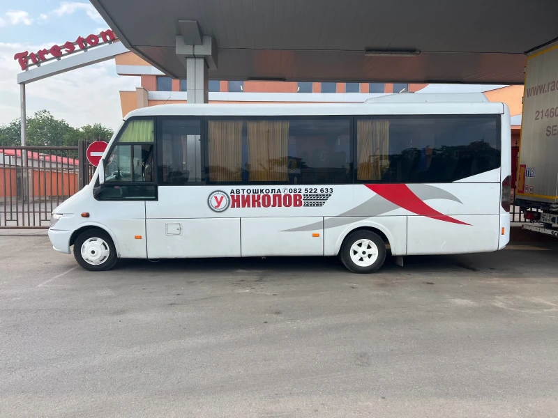 Mercedes-Benz Sprinter 616 28 местен, снимка 2 - Бусове и автобуси - 53572296