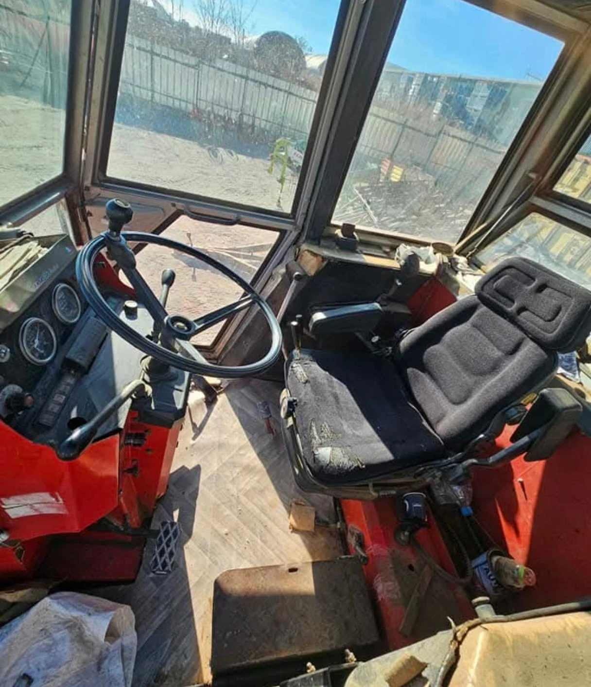Трактор Massey Ferguson, снимка 2 - Селскостопанска техника - 54782843
