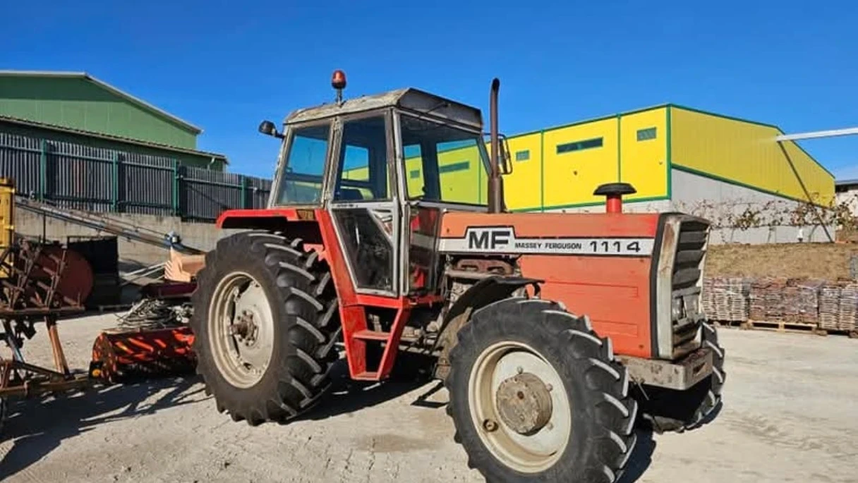 Трактор Massey Ferguson