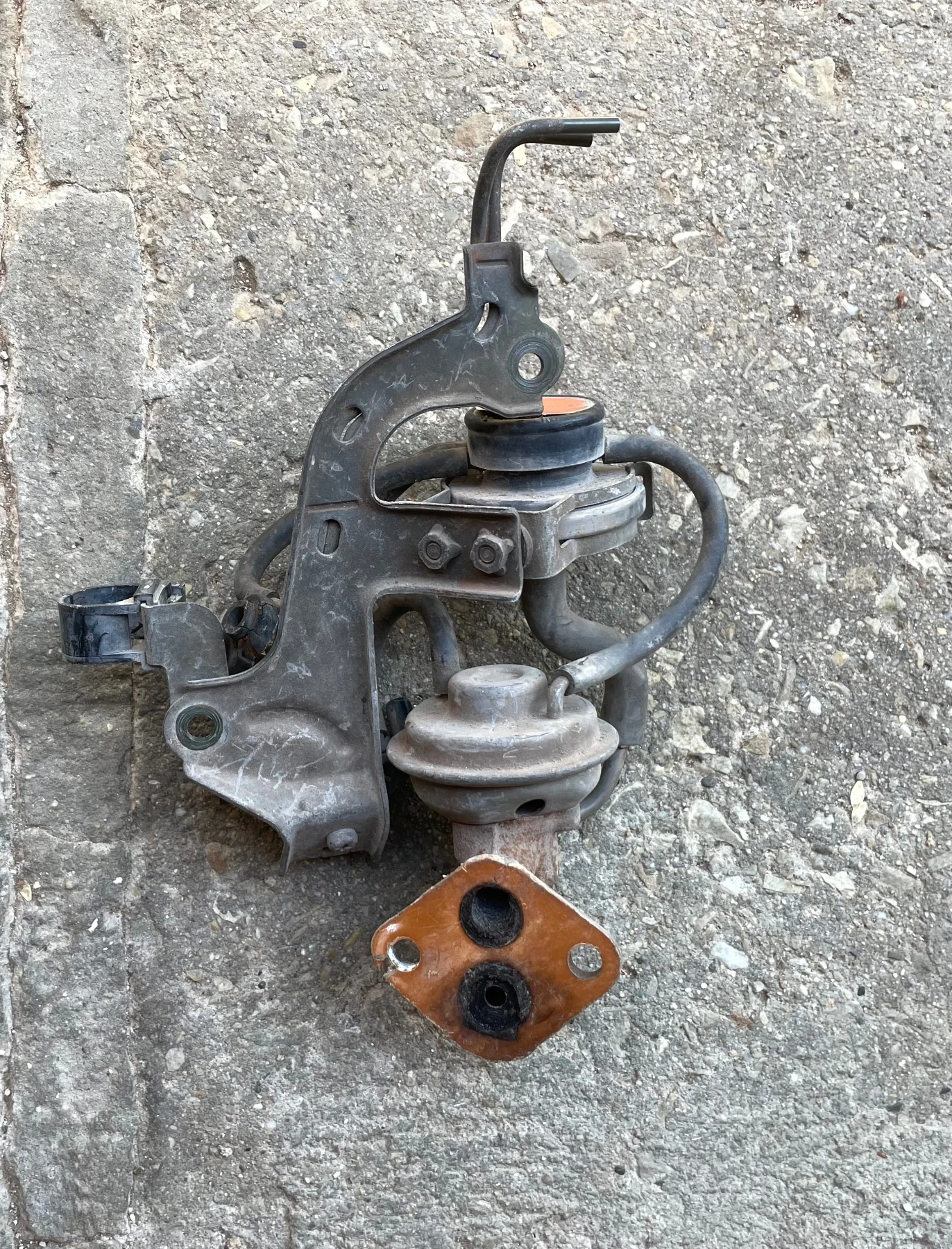    1.6 105 . 1992    | Mobile.bg   14