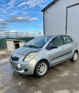 Toyota Yaris 1.3vvt-i, снимка 3