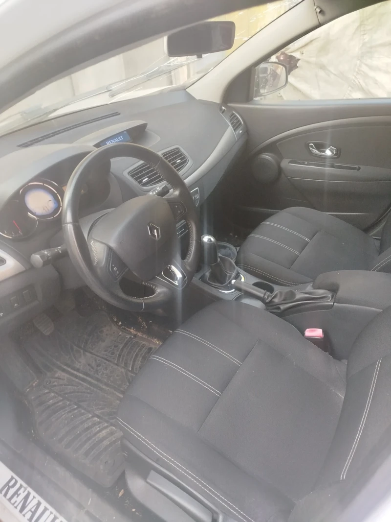 Renault Megane 1.6 16v., снимка 5 - Автомобили и джипове - 47186429