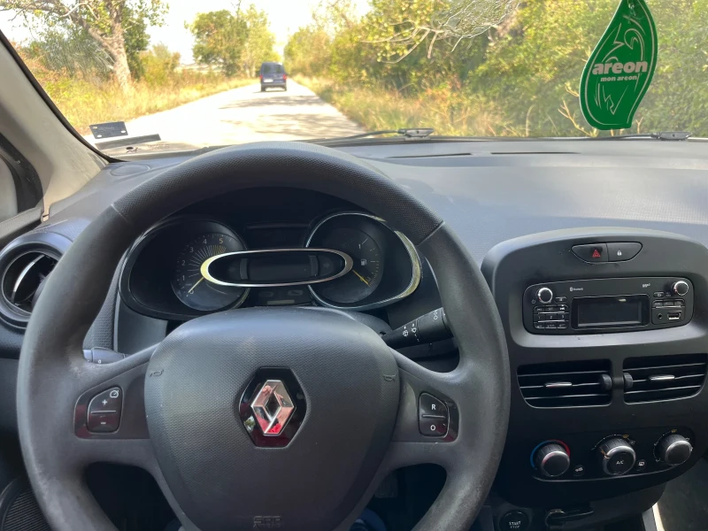 Renault Clio УНИКАТ!!!, снимка 8 - Автомобили и джипове - 47312646