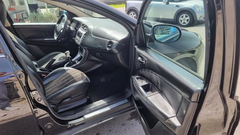 Lancia Delta 1.6 MULTIJET 16V, снимка 10 - Автомобили и джипове - 49920844