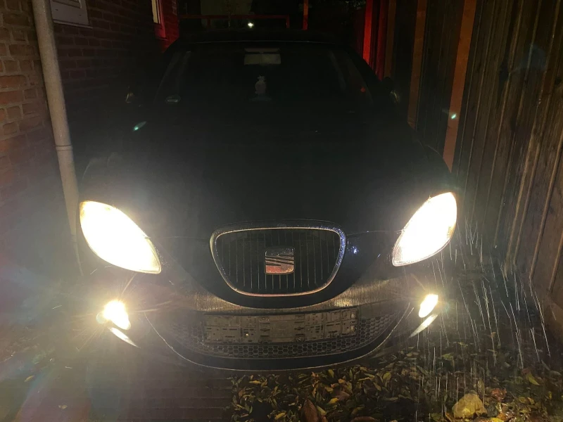 Seat Leon, снимка 5 - Автомобили и джипове - 53119993